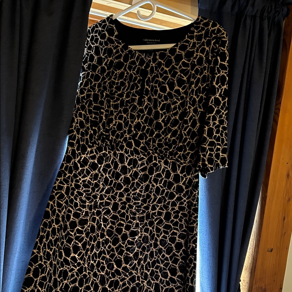 Connected Apparel Black and Gold Long Sleeve Dress
